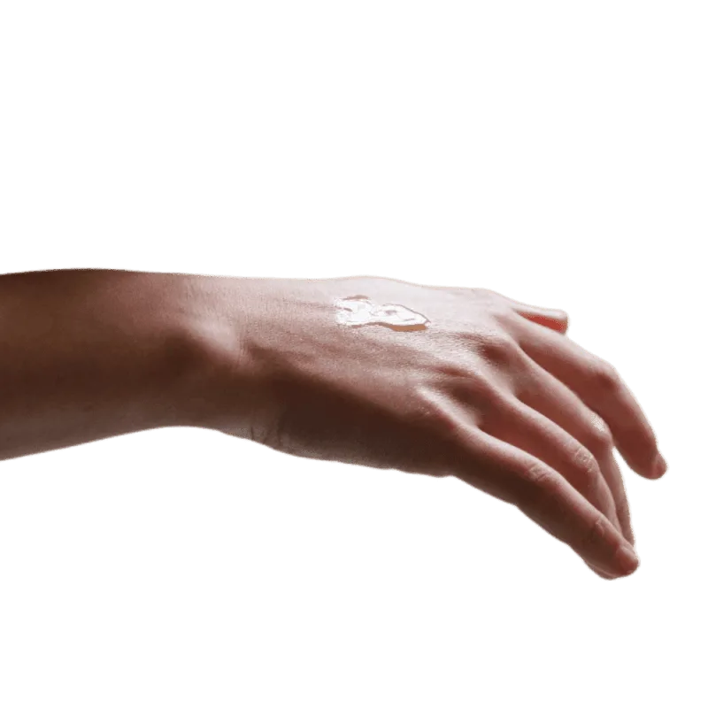 Huile de massage éclatante chanvre Goliate main