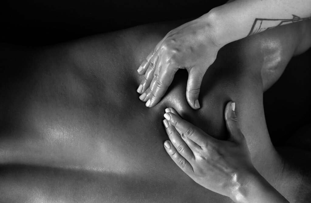 Massage érotique à domicile