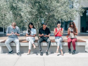Vie numérique et convivialité en ligne